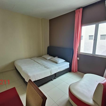 Malacca Doris Hotel מראה חיצוני תמונה