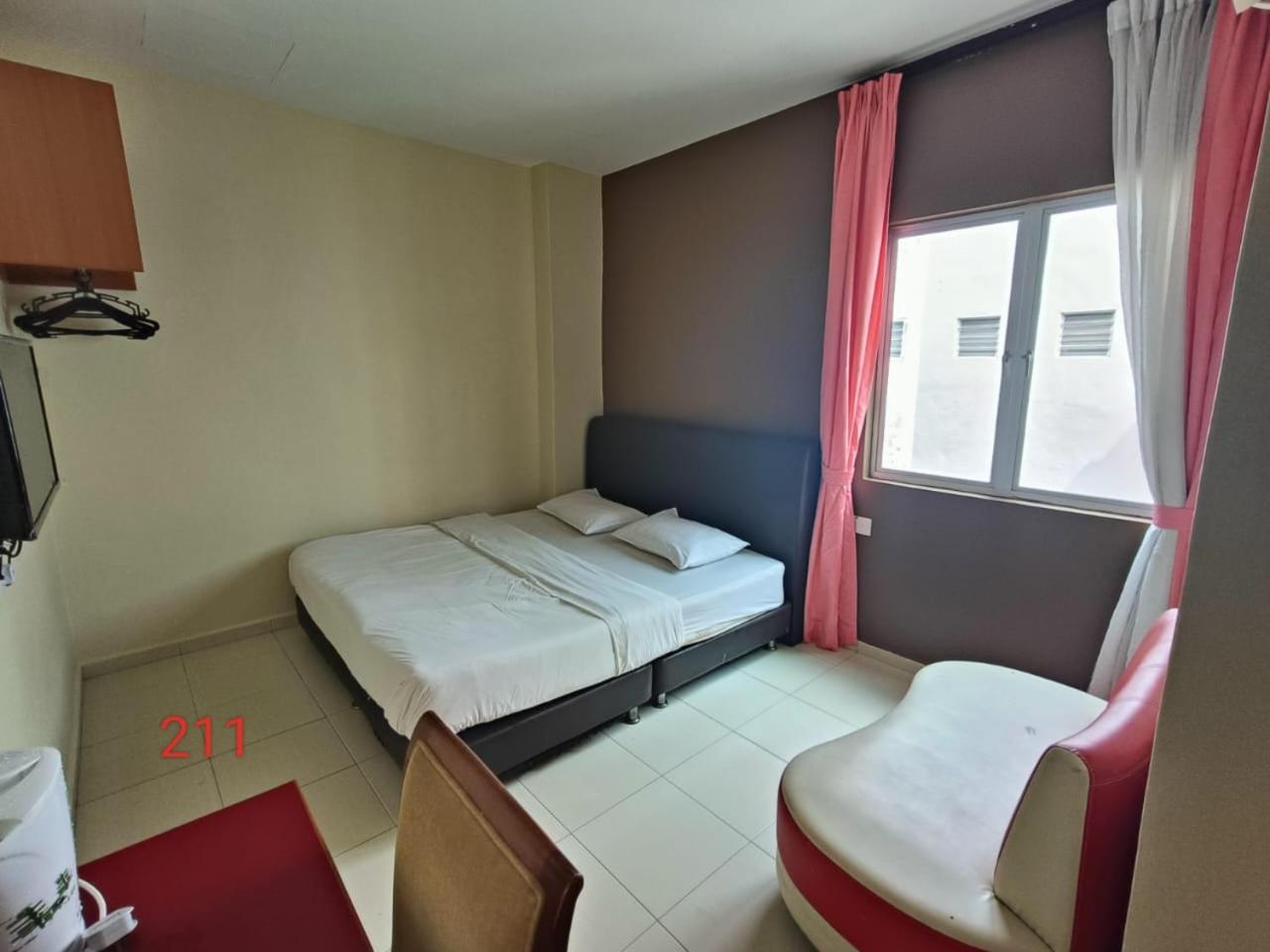 Malacca Doris Hotel מראה חיצוני תמונה