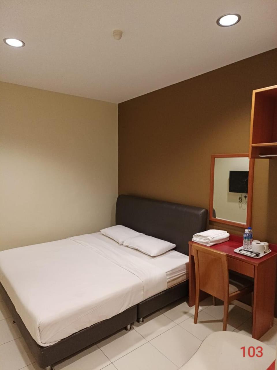 Malacca Doris Hotel מראה חיצוני תמונה